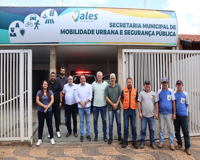 CASA NOVA: Prefeito visita nova sede da Secretaria Municipal de Mobilidade Urbana e Segurança Pública e da Defesa Civil