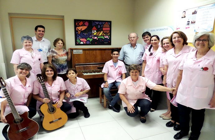 MÚSICA: doação de piano vai alegrar pacientes do Hospital de Câncer