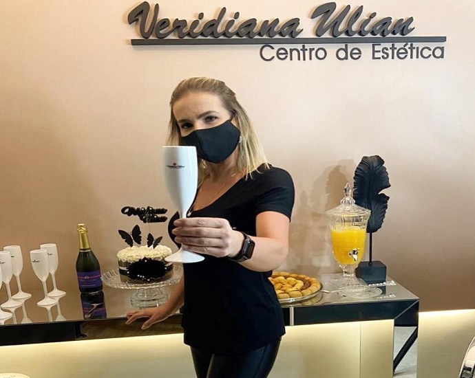 12ANOS: Centro de Estética Veridiana Ulian celebra aniversário e o presenteado pode ser você. Vem saber!