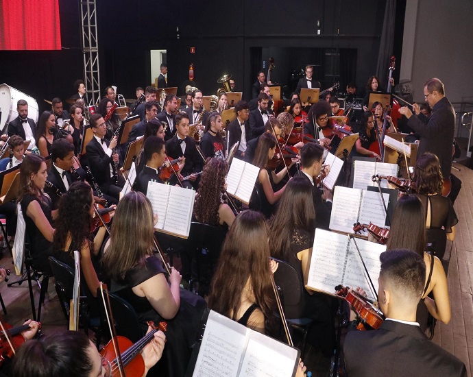 Sucesso: 8º Concerto: “Solidariedade, Saúde e Música”, reúne música de qualidade e público aplaude de pé 