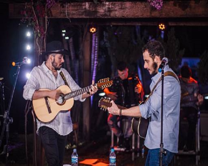 SUCESSO: Neto e Felipe arrecadam mais de 5 mil reais em live para campanha Jales Sem Fome