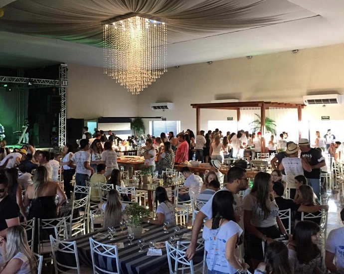 FEIJOADA DO JOMARZINHO: festão terá open bar de caipirinha, música sertaneja, eletrônica e pagode